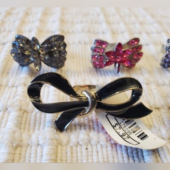 Bundle of floral jeweled adjustable bow cat rings lot - Picture 3 of 4